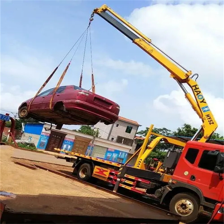 铜陵铜官吊车救援小汽车怎么吊