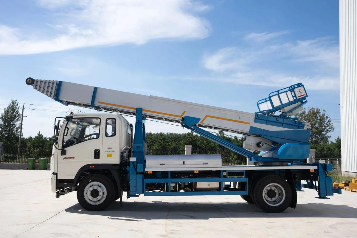 铜陵铜官云梯上料车租赁费用