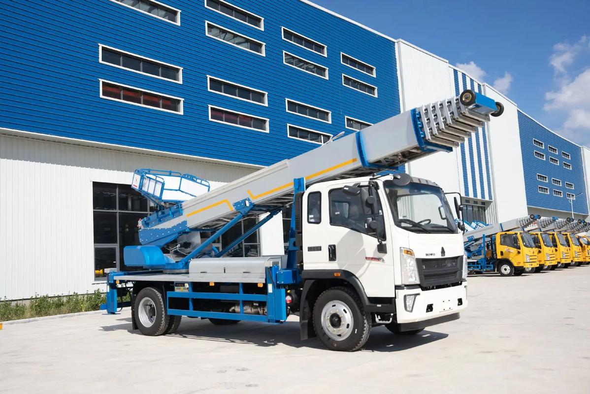 铜陵铜官出租云梯车高空作业车 建筑垃圾搬运